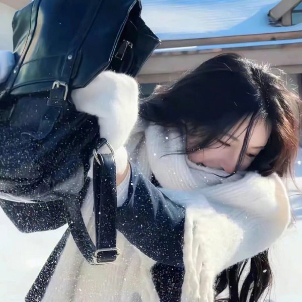 骆驼女孩的沙漠之旅